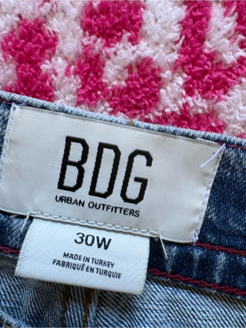 BDG Urban Outfitters Denim Bermuda Shorts Y2K Light Wash Size 30 - Picture 3 of 5